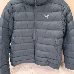 Arc'teryx LIKE NEW! Puffer Jacket
